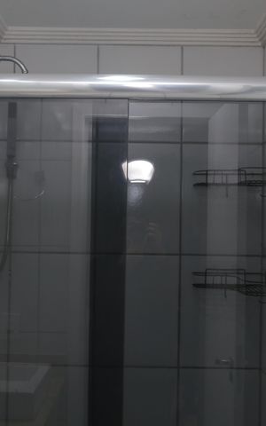 Apartamento à venda com 50m², 2 quartos e 1 vaga Apartamento à venda com 50m², 2 quartos e 1 vagaBox do banheiro