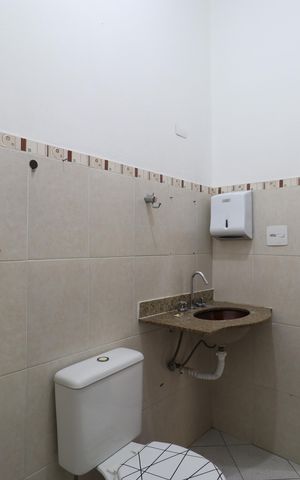 Apartamento à venda com 65m², 2 quartos e sem vagaBanheiro 