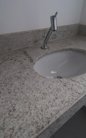 Apartamento para alugar com 115m², 3 quartos e 2 vagasBanheiro do Quarto 2
