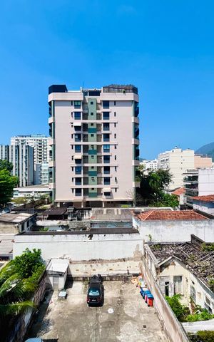 Apartamento para alugar com 70m², 2 quartos e 1 vaga