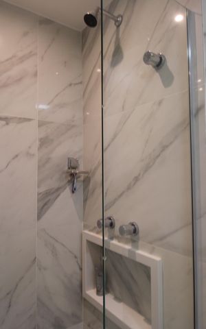 Apartamento para alugar com 74m², 2 quartos e 1 vagaBanheiro da suíte