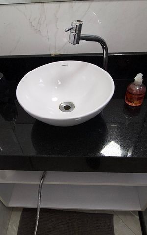 Apartamento para alugar com 100m², 2 quartos e 1 vaga Apartamento para alugar com 100m², 2 quartos e 1 vagaSuíte 1 - Banheiro