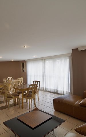 Apartamento para alugar com 100m², 2 quartos e 1 vaga Apartamento para alugar com 100m², 2 quartos e 1 vagaÁrea comum - Salão de festas