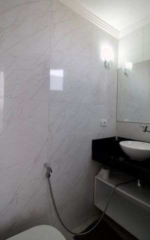 Apartamento para alugar com 100m², 2 quartos e 1 vaga Apartamento para alugar com 100m², 2 quartos e 1 vagaSuíte 1 - Banheiro