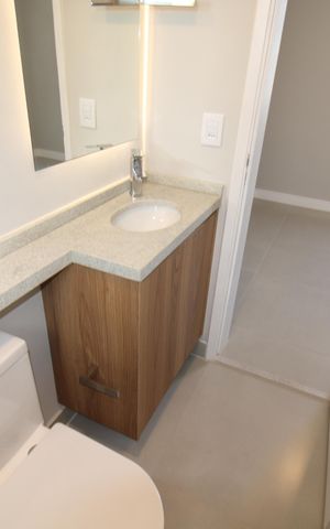 Apartamento à venda com 68m², 3 quartos e 1 vagaQuarto 2 - Banheiro