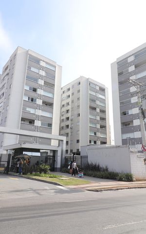 Apartamento para alugar com 44m², 2 quartos e 1 vagaFachado do condomínio