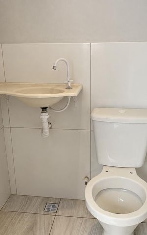 Casa para alugar com 150m², 3 quartos e 1 vaga Casa para alugar com 150m², 3 quartos e 1 vagaBanheiro