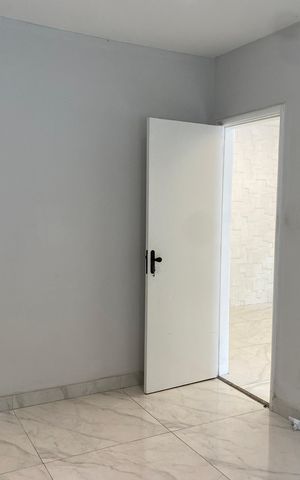 Casa para alugar com 150m², 3 quartos e 1 vaga Casa para alugar com 150m², 3 quartos e 1 vagaQuarto