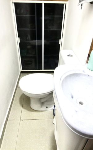 Casa à venda com 140m², 3 quartos e 3 vagasBanheiro 1