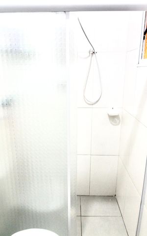 Casa à venda com 140m², 3 quartos e 3 vagasBanheiro 2