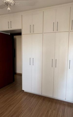 Apartamento à venda com 98m², 3 quartos e 3 vagas Apartamento à venda com 98m², 3 quartos e 3 vagasQuarto 2