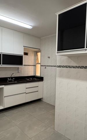 Apartamento à venda com 98m², 3 quartos e 3 vagas Apartamento à venda com 98m², 3 quartos e 3 vagasCozinha