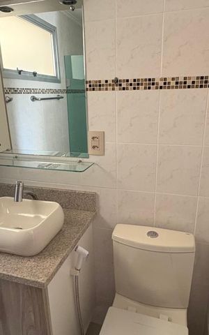 Apartamento à venda com 98m², 3 quartos e 3 vagas Apartamento à venda com 98m², 3 quartos e 3 vagasBanheiro da suíte