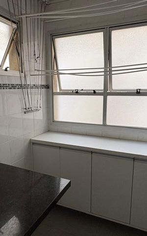 Apartamento à venda com 98m², 3 quartos e 3 vagas Apartamento à venda com 98m², 3 quartos e 3 vagasÁrea de serviço