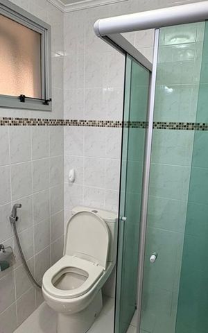 Apartamento à venda com 98m², 3 quartos e 3 vagas Apartamento à venda com 98m², 3 quartos e 3 vagasBanheiro social