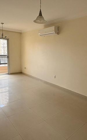 Apartamento à venda com 98m², 3 quartos e 3 vagas Apartamento à venda com 98m², 3 quartos e 3 vagasSala