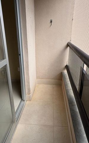 Apartamento à venda com 98m², 3 quartos e 3 vagas Apartamento à venda com 98m², 3 quartos e 3 vagasVaranda da sala