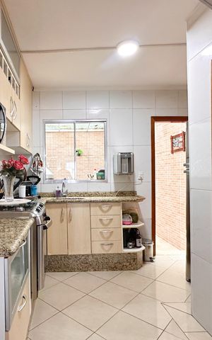 Casa de condomínio à venda com 107m², 2 quartos e 1 vaga Casa de condomínio à venda com 107m², 2 quartos e 1 vagaCozinha
