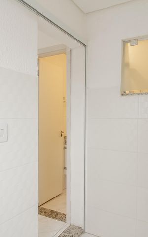 Apartamento à venda com 42m², 2 quartos e sem vaga Apartamento à venda com 42m², 2 quartos e sem vagaÁrea de Serviço