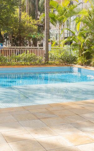 Apartamento para alugar com 75m², 3 quartos e 1 vagaÁrea comum - Piscina