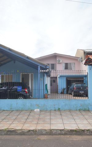 Casa para alugar com 98m², 2 quartos e 2 vagasFachada