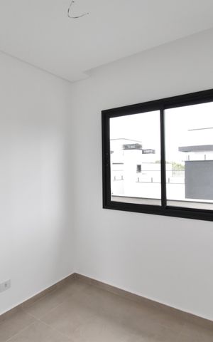 Casa à venda com 136m², 3 quartos e 2 vagasEscritório