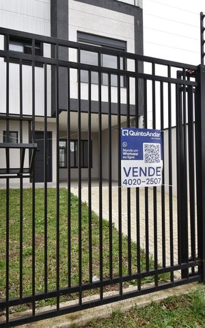 Casa à venda com 136m², 3 quartos e 2 vagasPlaca