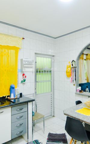 Casa para alugar com 160m², 3 quartos e 2 vagasCozinha