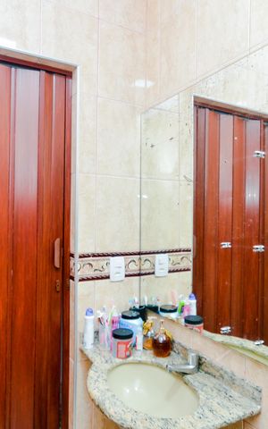 Casa para alugar com 160m², 3 quartos e 2 vagasBanheiro
