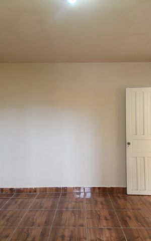 Casa para alugar com 50m², 1 quarto e 2 vagas