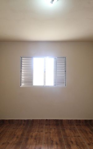Casa para alugar com 50m², 1 quarto e 2 vagas