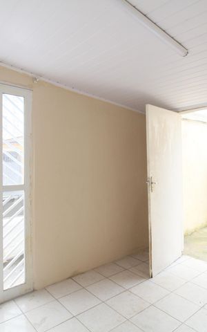 Casa para alugar com 50m², 1 quarto e 2 vagas