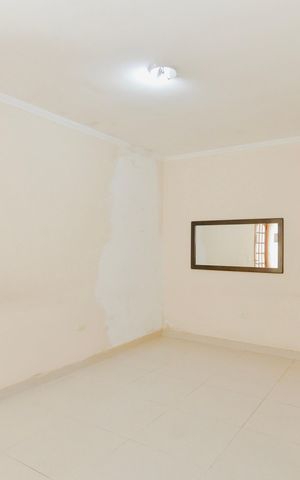 Casa para alugar com 74m², 2 quartos e 2 vagasSala