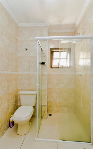 Casa para alugar com 74m², 2 quartos e 2 vagasBanheiro