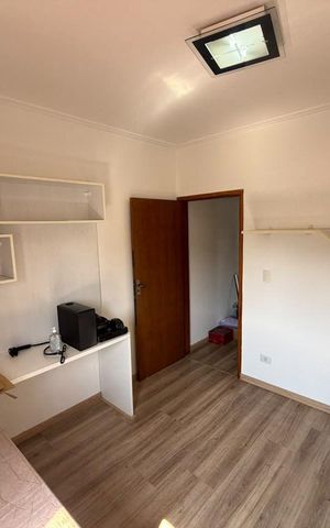 Casa à venda com 250m², 4 quartos e 5 vagas Casa à venda com 250m², 4 quartos e 5 vagasQuarto 2