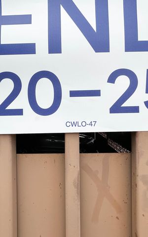 Casa à venda com 200m², 4 quartos e 3 vagas Casa à venda com 200m², 4 quartos e 3 vagasPlaca