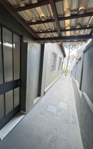 Casa para alugar com 70m², 2 quartos e sem vaga Casa para alugar com 70m², 2 quartos e sem vagaÁrea externa