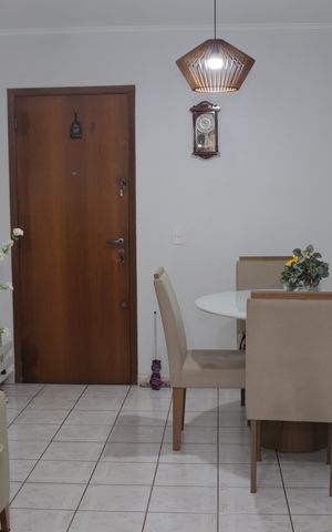 Apartamento à venda com 56m², 2 quartos e 1 vaga Apartamento à venda com 56m², 2 quartos e 1 vagaSala