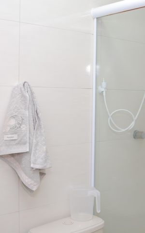 Apartamento à venda com 56m², 2 quartos e 1 vaga Apartamento à venda com 56m², 2 quartos e 1 vagaBanheiro