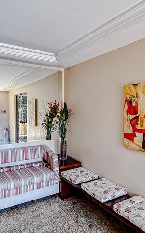 Apartamento à venda com 172m², 3 quartos e 2 vagasHall de entrada