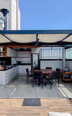 Apartamento à venda com 172m², 3 quartos e 2 vagasÁrea externa