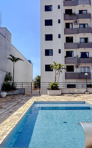 Apartamento à venda com 172m², 3 quartos e 2 vagasÁrea comum - Piscina