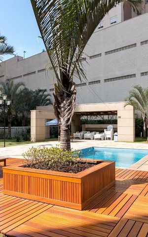 Apartamento para alugar com 132m², 3 quartos e 2 vagas Apartamento para alugar com 132m², 3 quartos e 2 vagasÁrea comum - Piscina