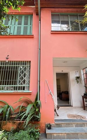 Casa para alugar com 154m², 3 quartos e sem vaga Casa para alugar com 154m², 3 quartos e sem vagaFachada