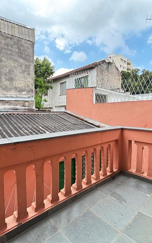 Casa para alugar com 154m², 3 quartos e sem vaga Casa para alugar com 154m², 3 quartos e sem vagaVaranda