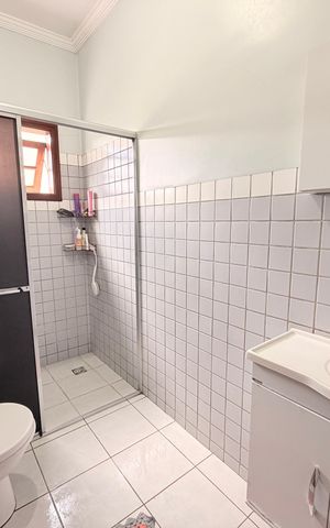 Casa de condomínio à venda com 124m², 2 quartos e 2 vagasBanheiro Social