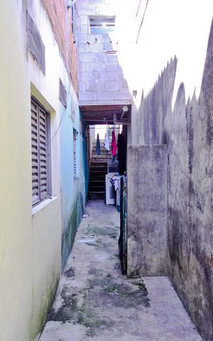 Casa à venda com 100m², 2 quartos e 2 vagas Casa à venda com 100m², 2 quartos e 2 vagasÁrea externa