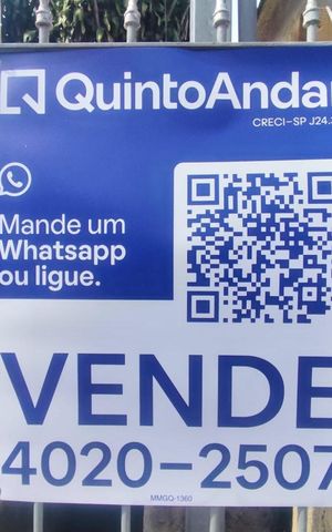 Casa à venda com 180m², 4 quartos e 2 vagas Casa à venda com 180m², 4 quartos e 2 vagasPlaquinha