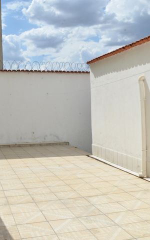 Casa para alugar com 72m², 3 quartos e 1 vagaÁrea externa