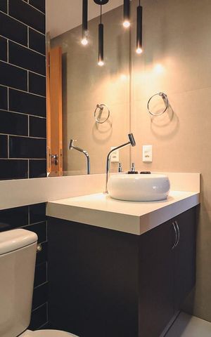Apartamento para alugar com 65m², 2 quartos e 1 vaga Apartamento para alugar com 65m², 2 quartos e 1 vagaBanheiro da Suíte
